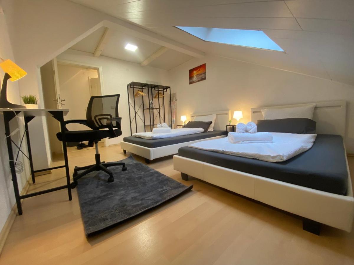 Deluxe Business Suite Mit Netflix Premium & Parkplatz, Zentral Zu Audi & Schwarz Gruppe With 2 Bedrooms บาดฟีดริชส์ฮัลล์ ภายนอก รูปภาพ