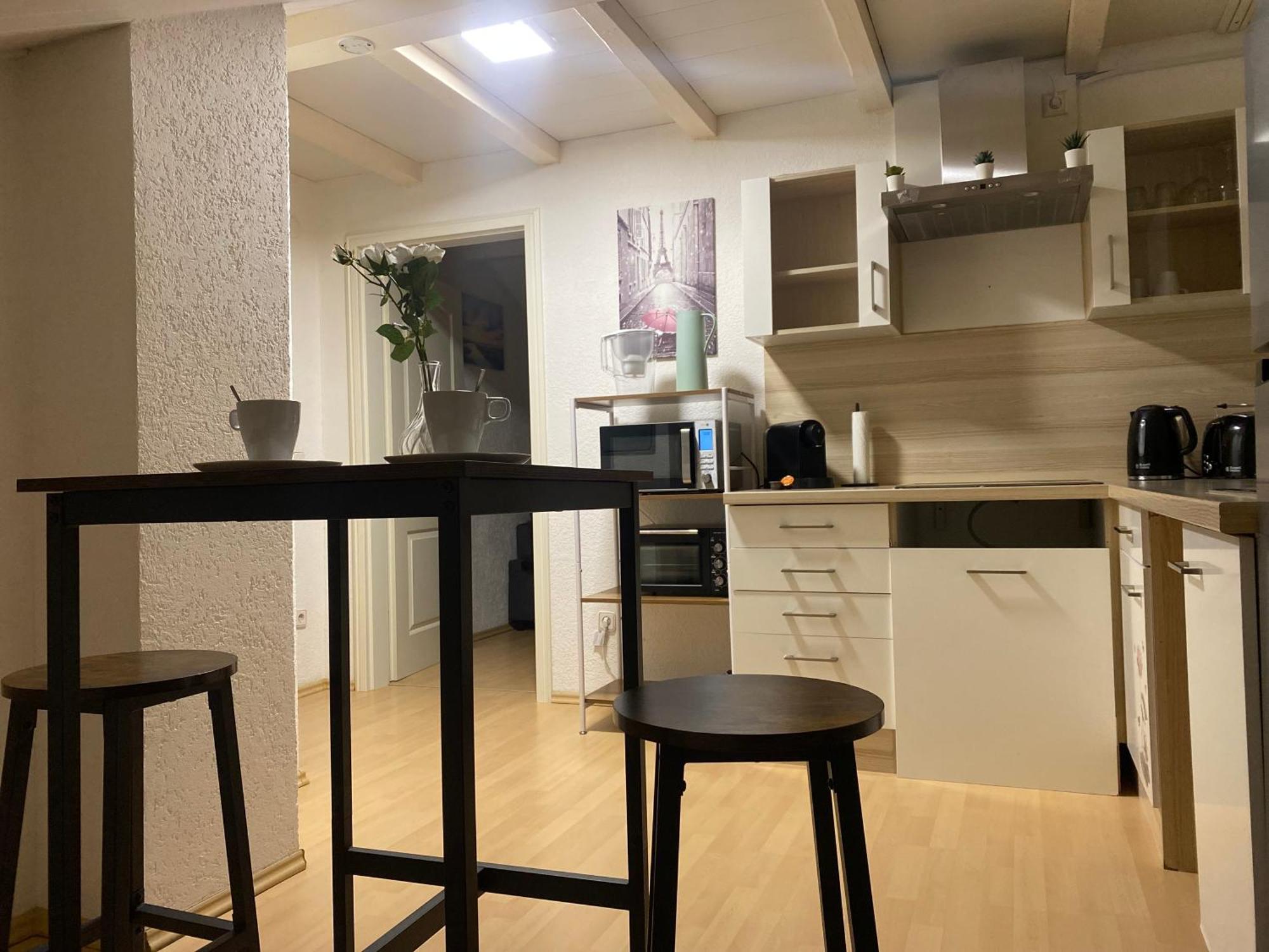 Deluxe Business Suite Mit Netflix Premium & Parkplatz, Zentral Zu Audi & Schwarz Gruppe With 2 Bedrooms บาดฟีดริชส์ฮัลล์ ภายนอก รูปภาพ